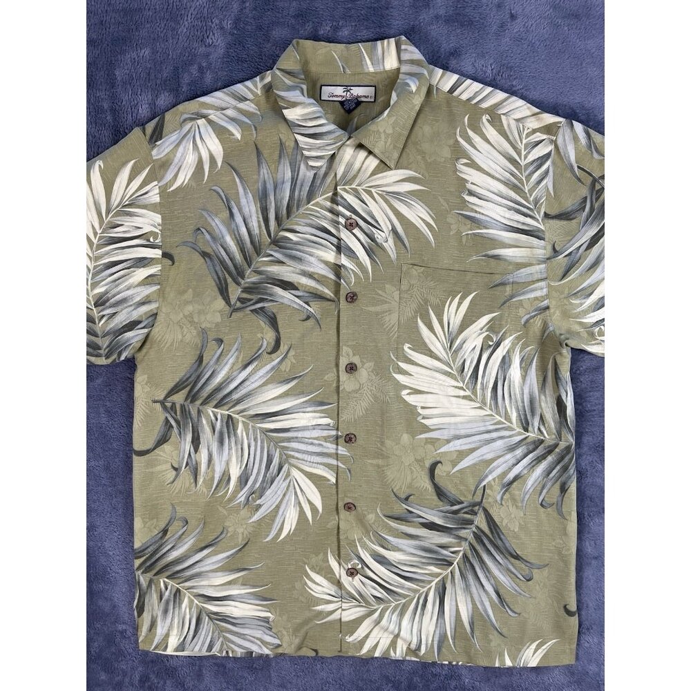 Tommy Bahama Men's 100% Silk SS Button Up Shirt Size M Green Floral Loop Collar